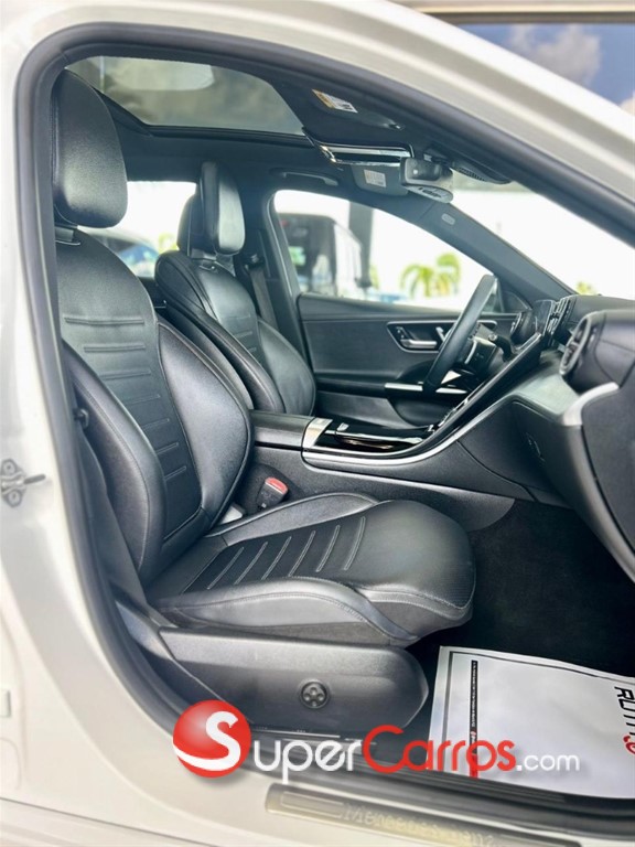 2023 Mercedes-Benz Clase C 300 AMG — foto 3 / 11