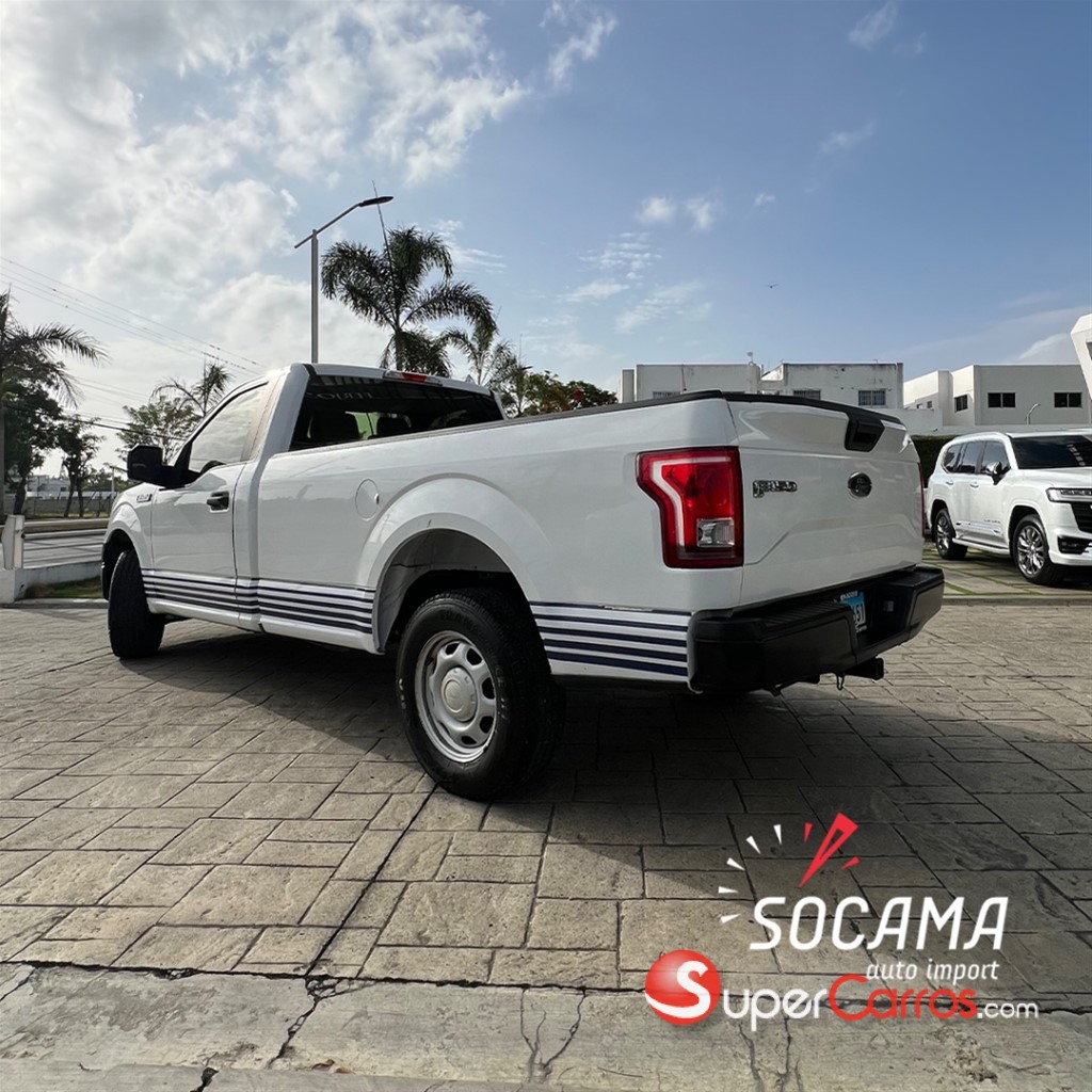 2017 Ford F 150 XL — foto 6 / 10