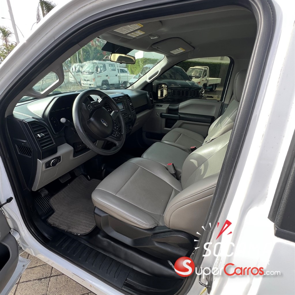 2017 Ford F 150 XL — foto 8 / 10
