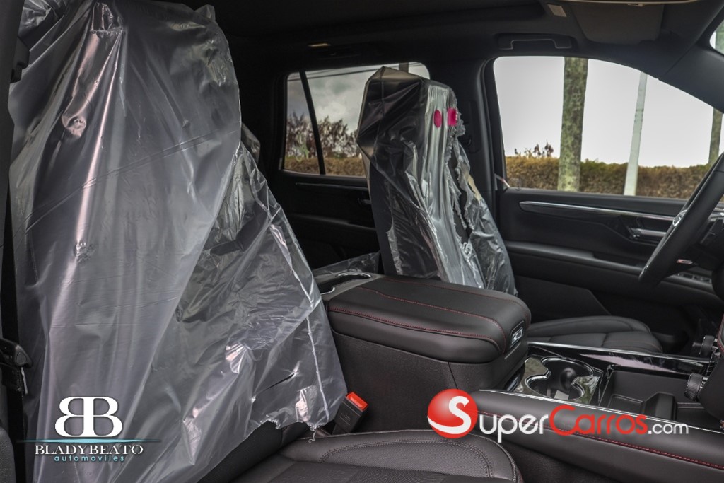 2025 Chevrolet Tahoe RST Duramax — foto 5 / 11