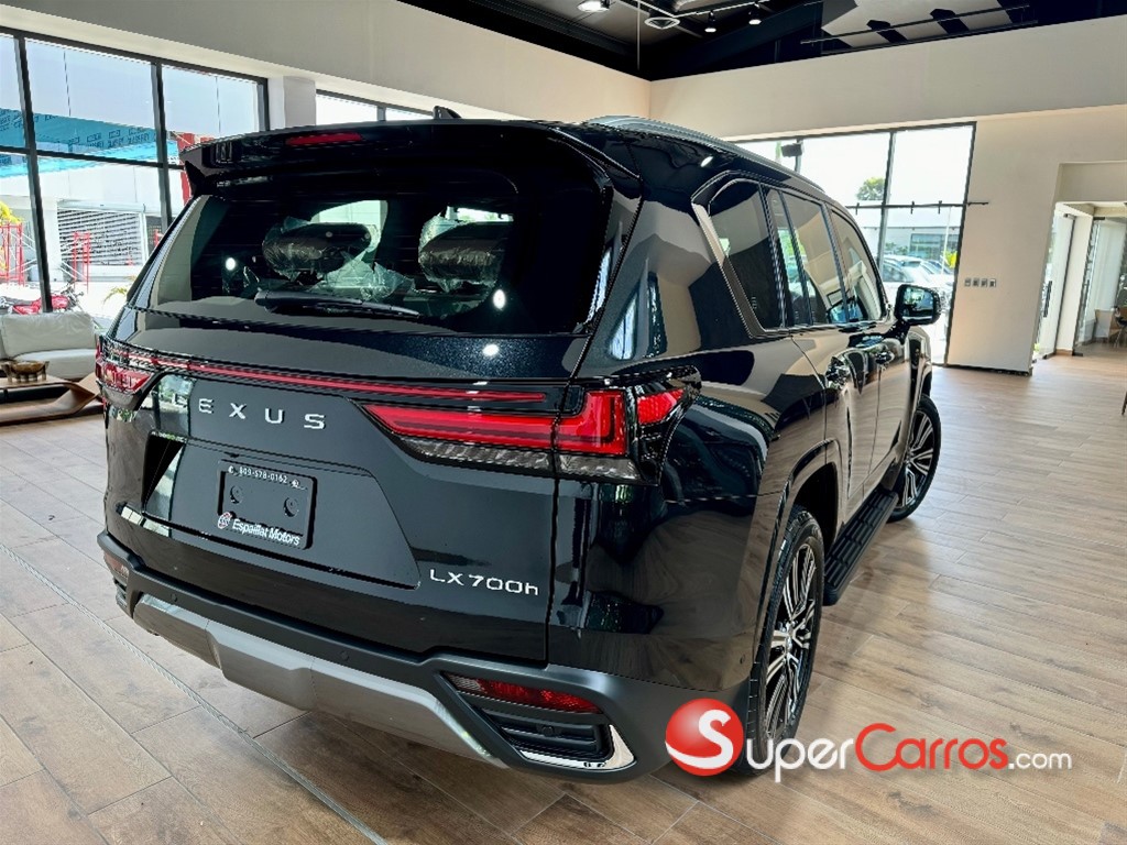 2026 Lexus LX 700 H Urban — foto 2 / 12
