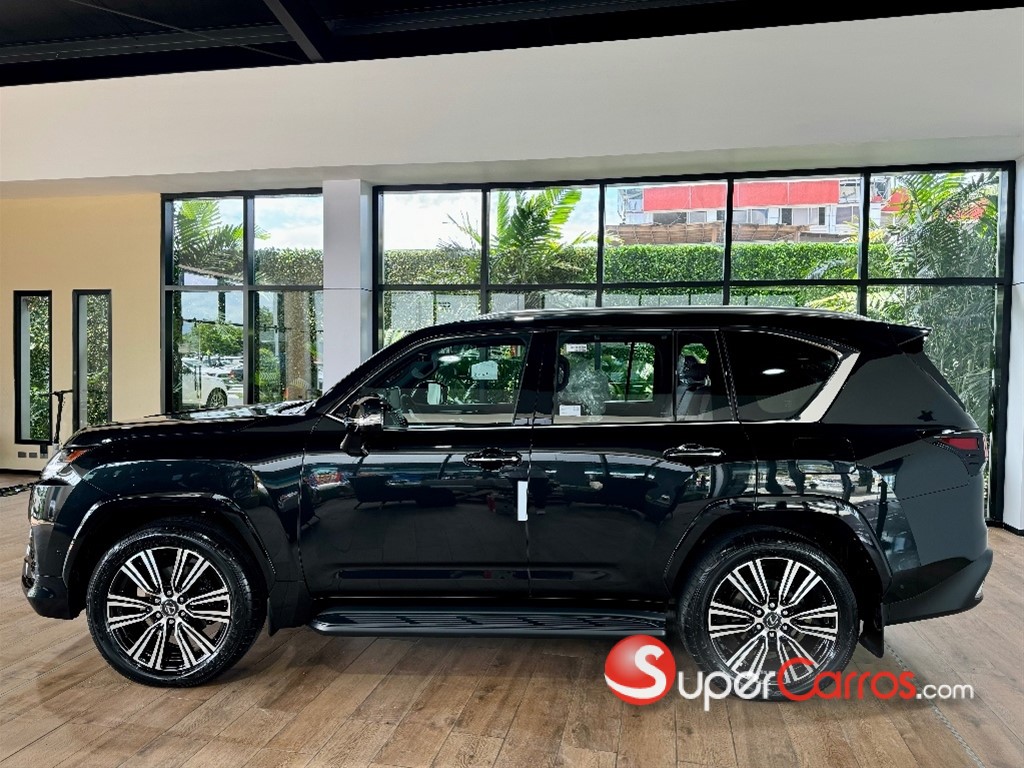 2026 Lexus LX 700 H Urban — foto 3 / 12