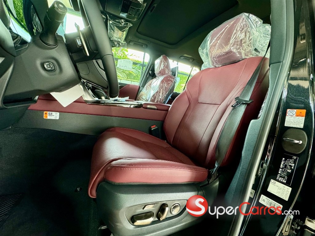 2026 Lexus LX 700 H Urban — foto 5 / 12