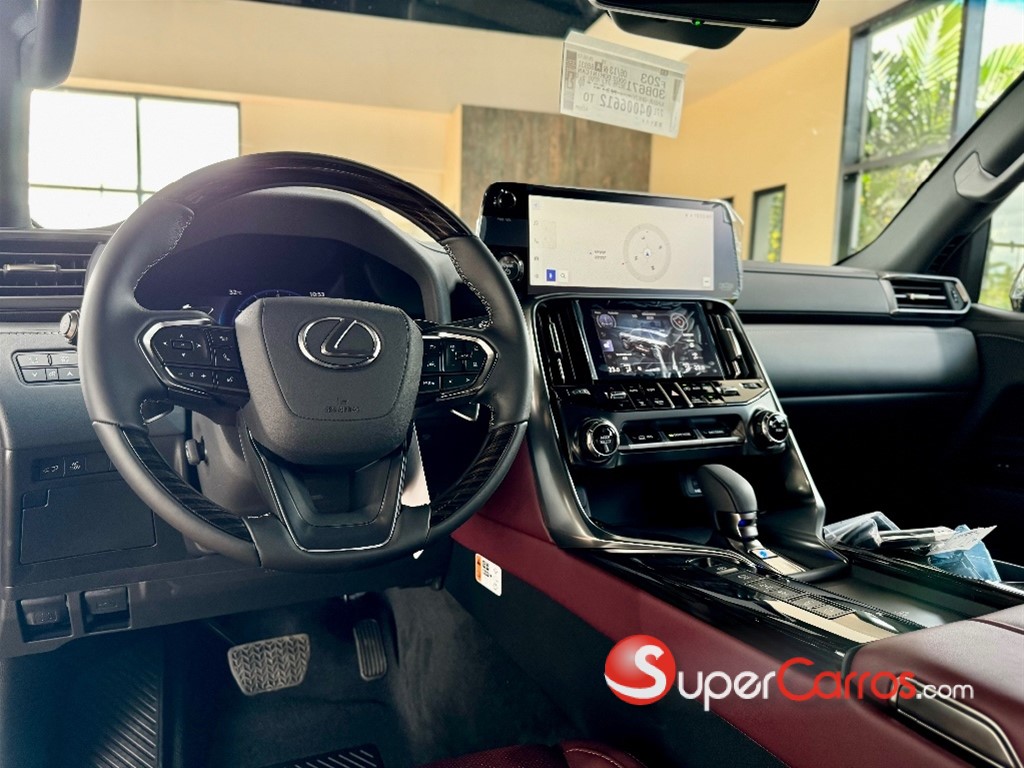 2026 Lexus LX 700 H Urban — foto 10 / 12