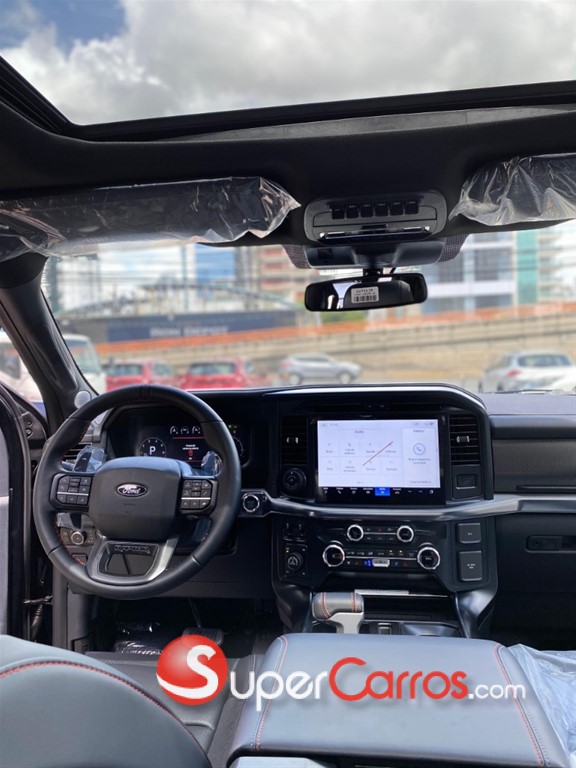 2025 Ford F 150 Raptor — foto 8 / 12