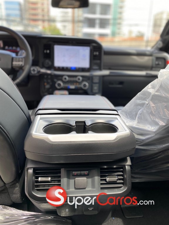 2025 Ford F 150 Raptor — foto 10 / 12