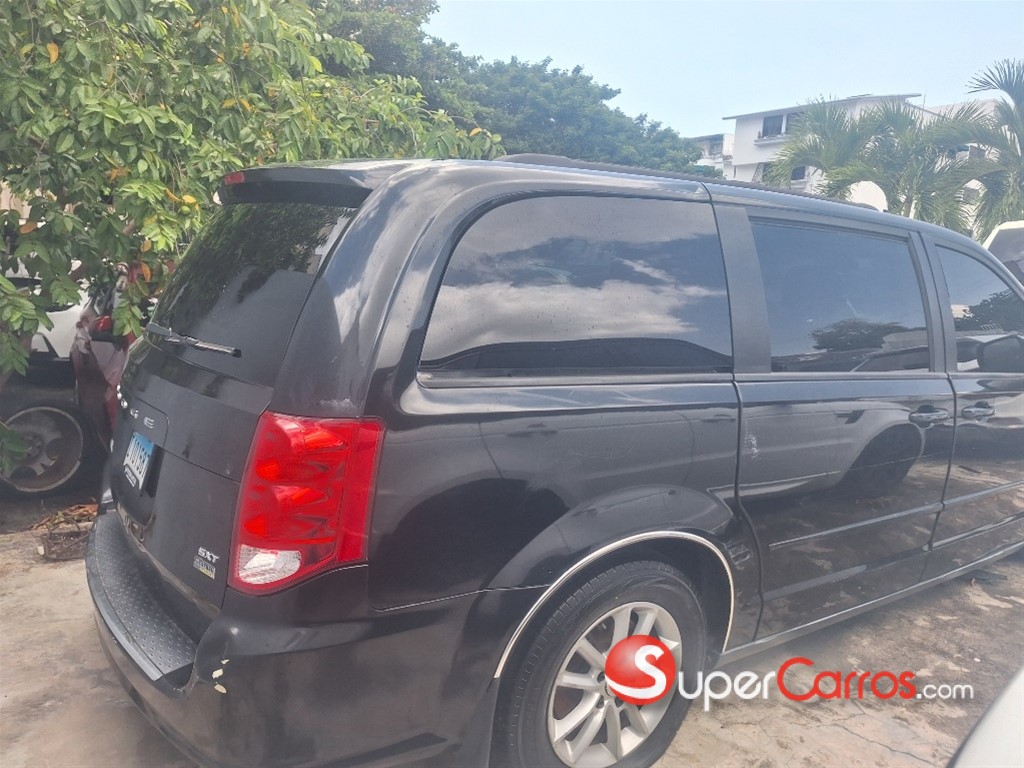 2015 Dodge Caravan SXT — foto 5 / 8