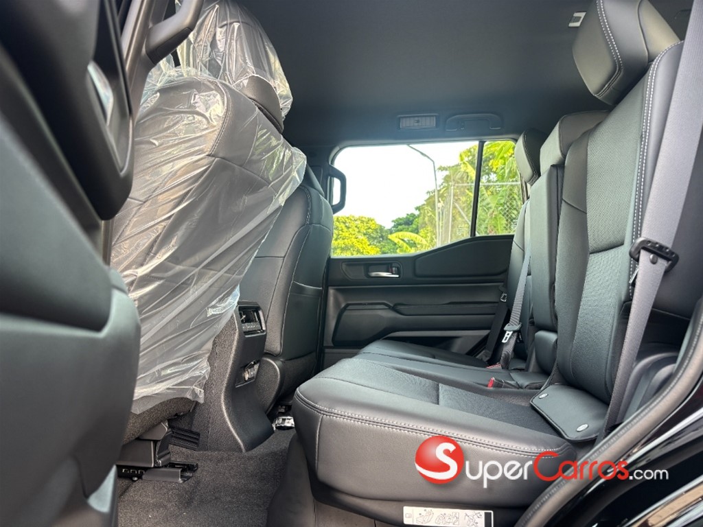 2026 Toyota Land Cruiser Prado All Rounder — foto 4 / 8