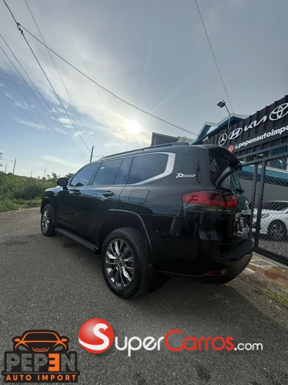 2022 Toyota Land Cruiser 70 ANIVERSARIO — foto 4 / 11