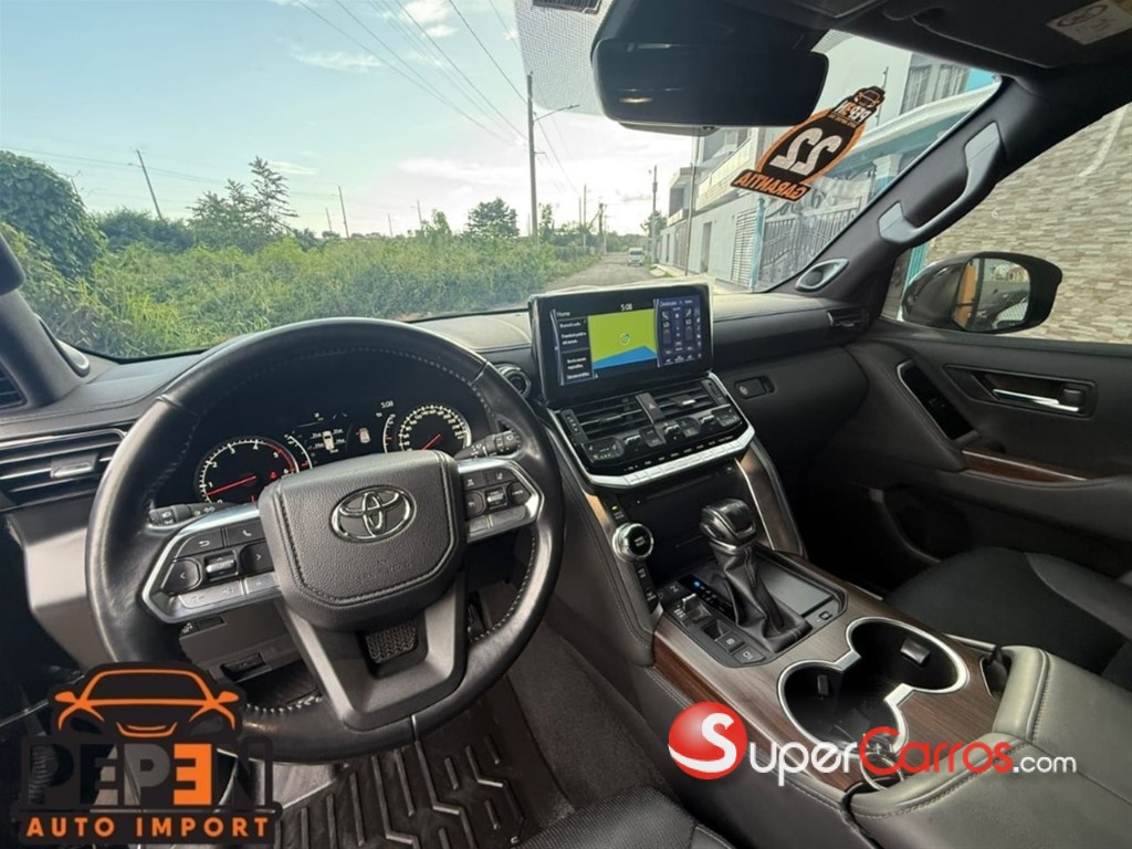 2022 Toyota Land Cruiser 70 ANIVERSARIO — foto 5 / 11