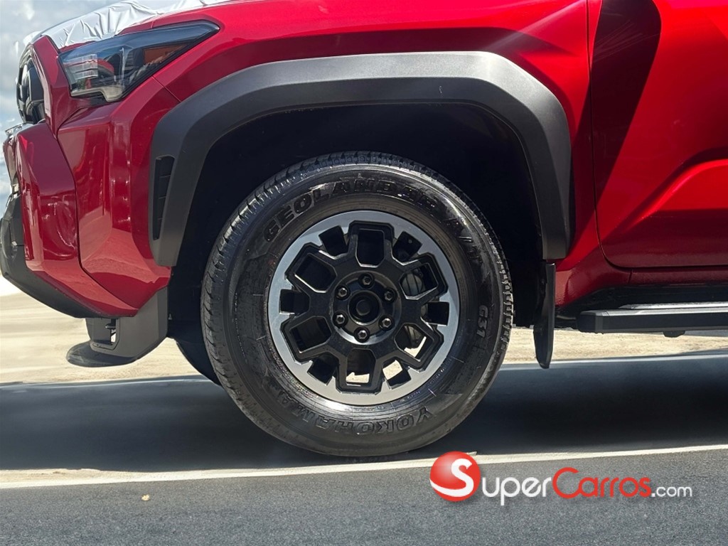 2026 Toyota 4 Runner SR5 — foto 2 / 9