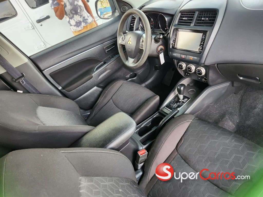 2021 Mitsubishi Motors Outlander Sport SE — foto 6 / 11