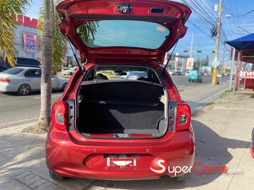 2022 Nissan March — foto 9 / 11