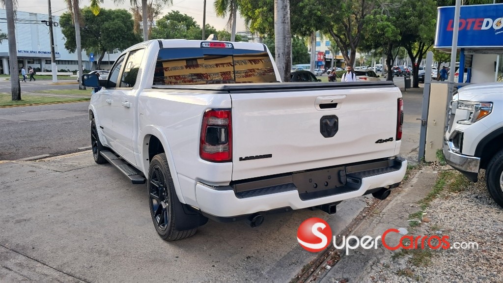 2020 Dodge Ram Laramie — foto 10 / 11