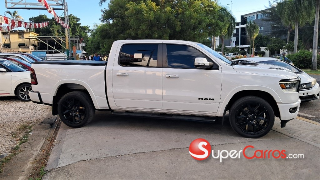 2020 Dodge Ram Laramie — foto 11 / 11