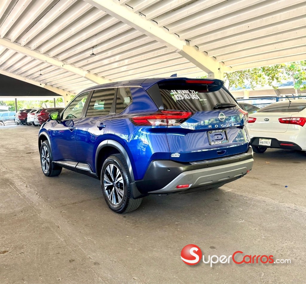 2022 Nissan Rogue SV — foto 5 / 12