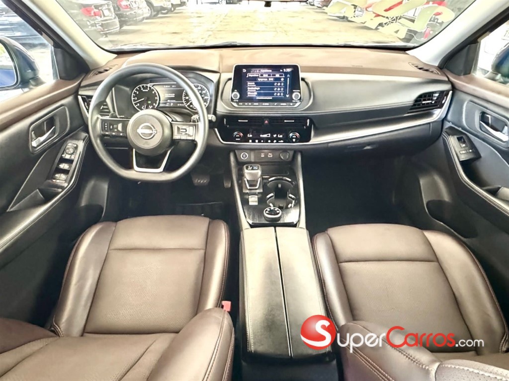 2022 Nissan Rogue SV — foto 8 / 12