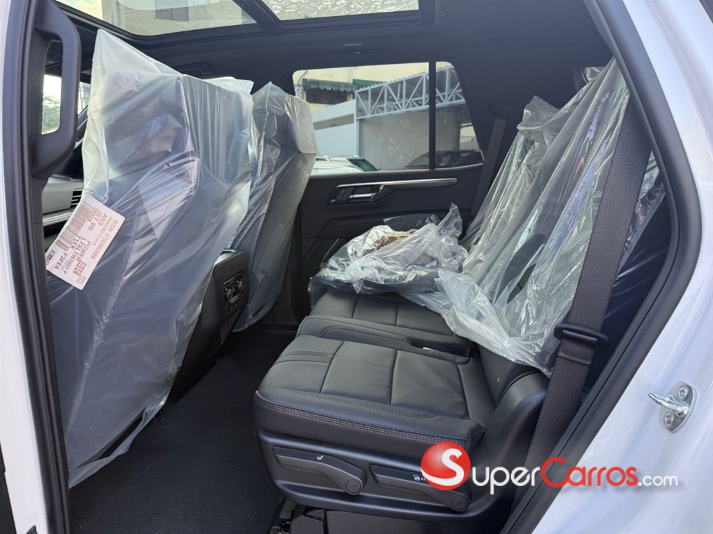2026 Chevrolet Tahoe RST Duramax — foto 10 / 10