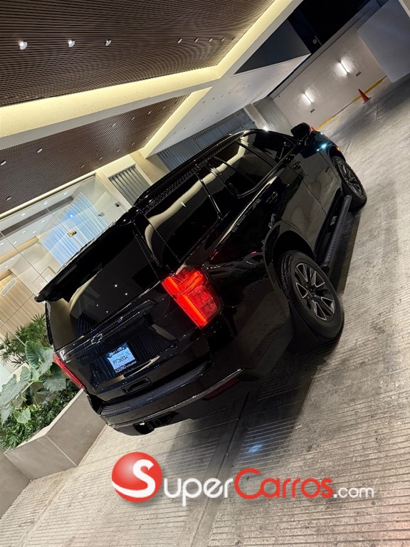 2022 Chevrolet Tahoe Z71 — foto 5 / 6
