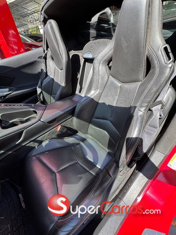 2020 Chevrolet Corvette Stingray — foto 8 / 12