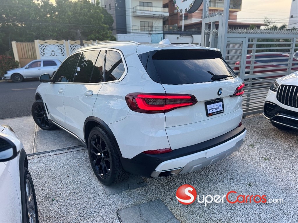2020 BMW X 5 XDRIVE 40i — foto 4 / 12
