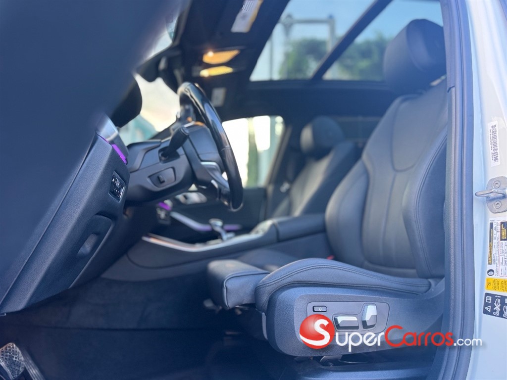 2020 BMW X 5 XDRIVE 40i — foto 7 / 12