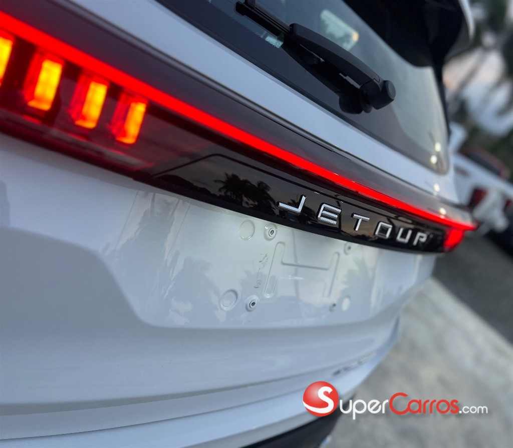 2026 Jetour X70 PLUS — foto 8 / 12