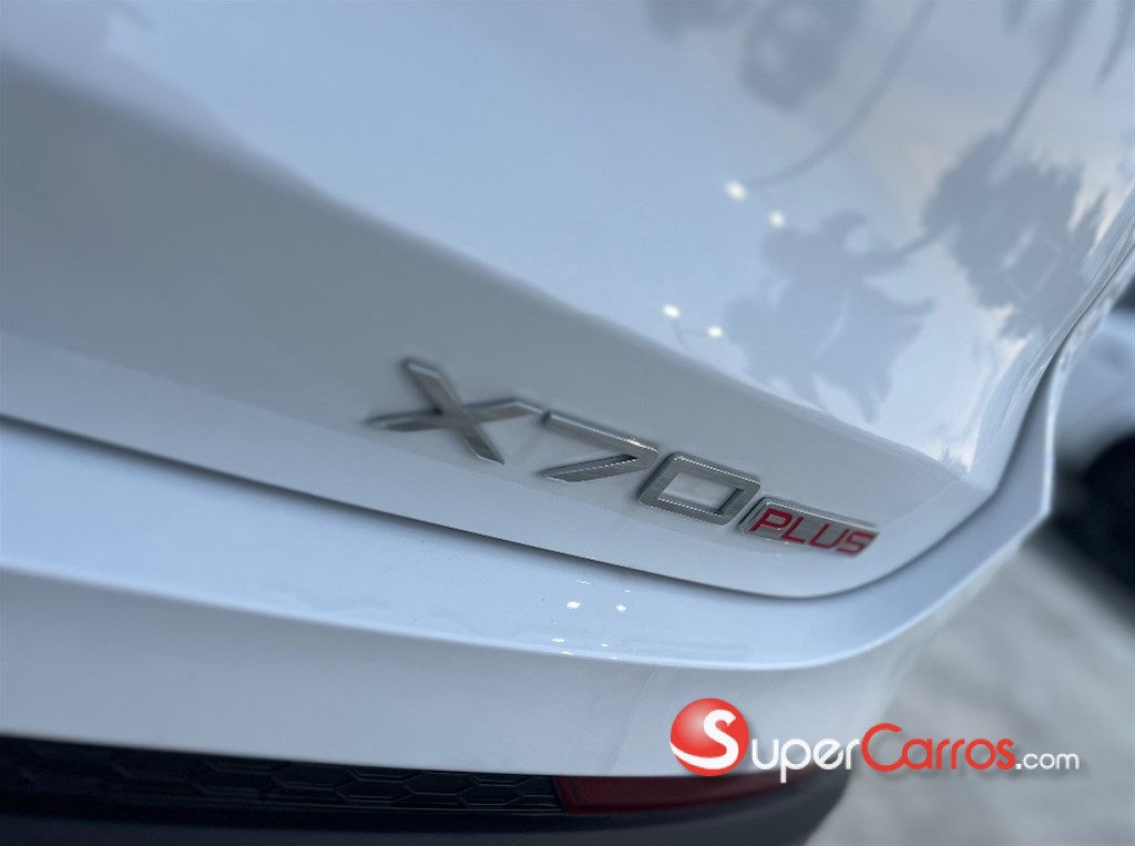2026 Jetour X70 PLUS — foto 10 / 12