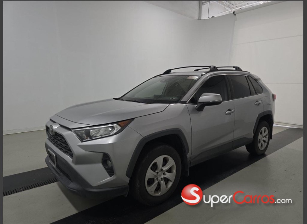 2021 Toyota RAV4 XLE — foto 2 / 12