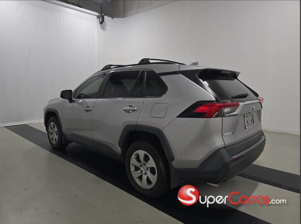 2021 Toyota RAV4 XLE — foto 3 / 12