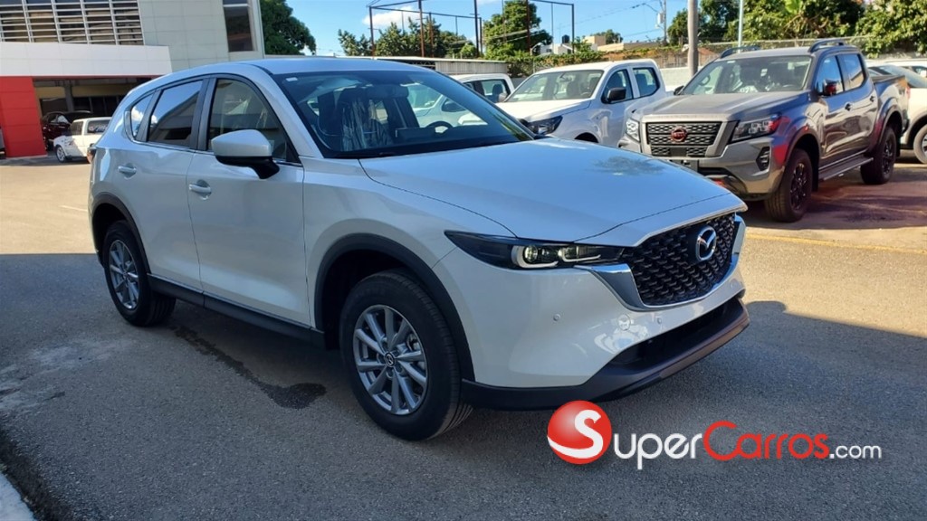 2026 Mazda CX-5 CE — foto 2 / 12