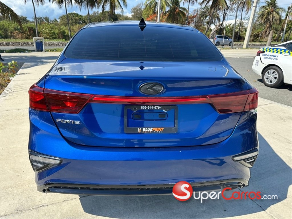 2020 Kia Forte LXS — foto 6 / 10