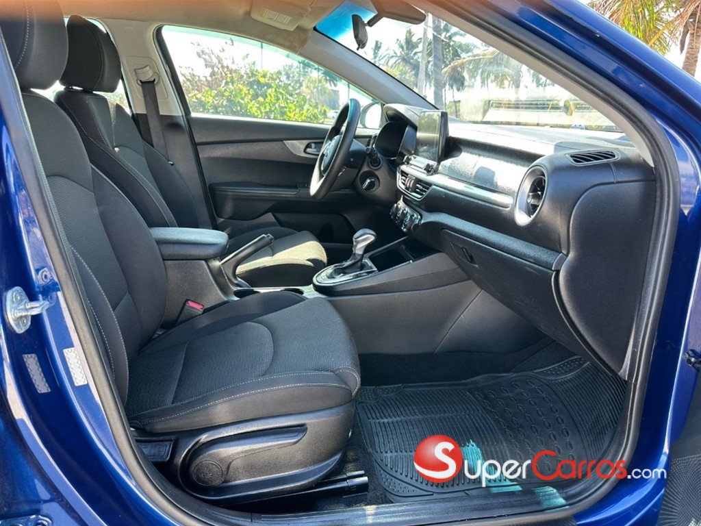 2020 Kia Forte LXS — foto 7 / 10
