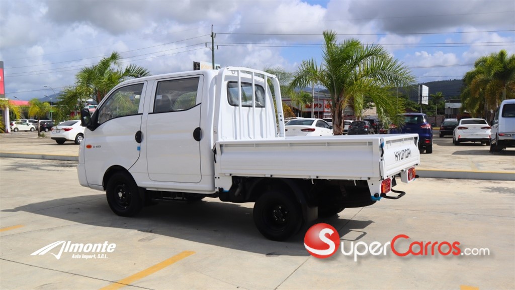 2025 Hyundai H-100 — foto 2 / 12