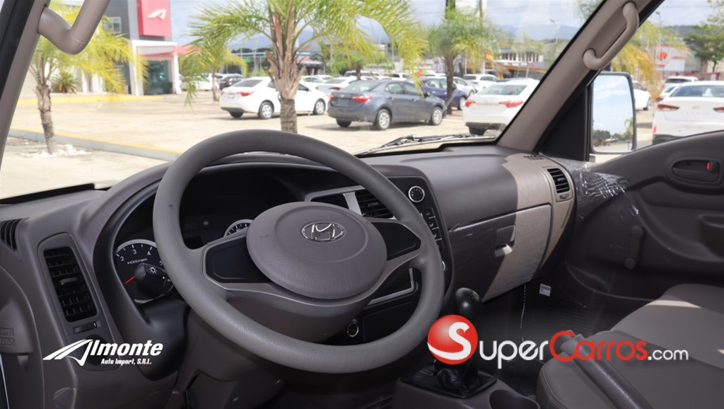 2025 Hyundai H-100 — foto 7 / 12