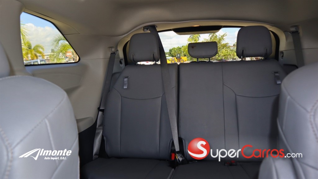 2023 Toyota Sienna XLE — foto 11 / 12