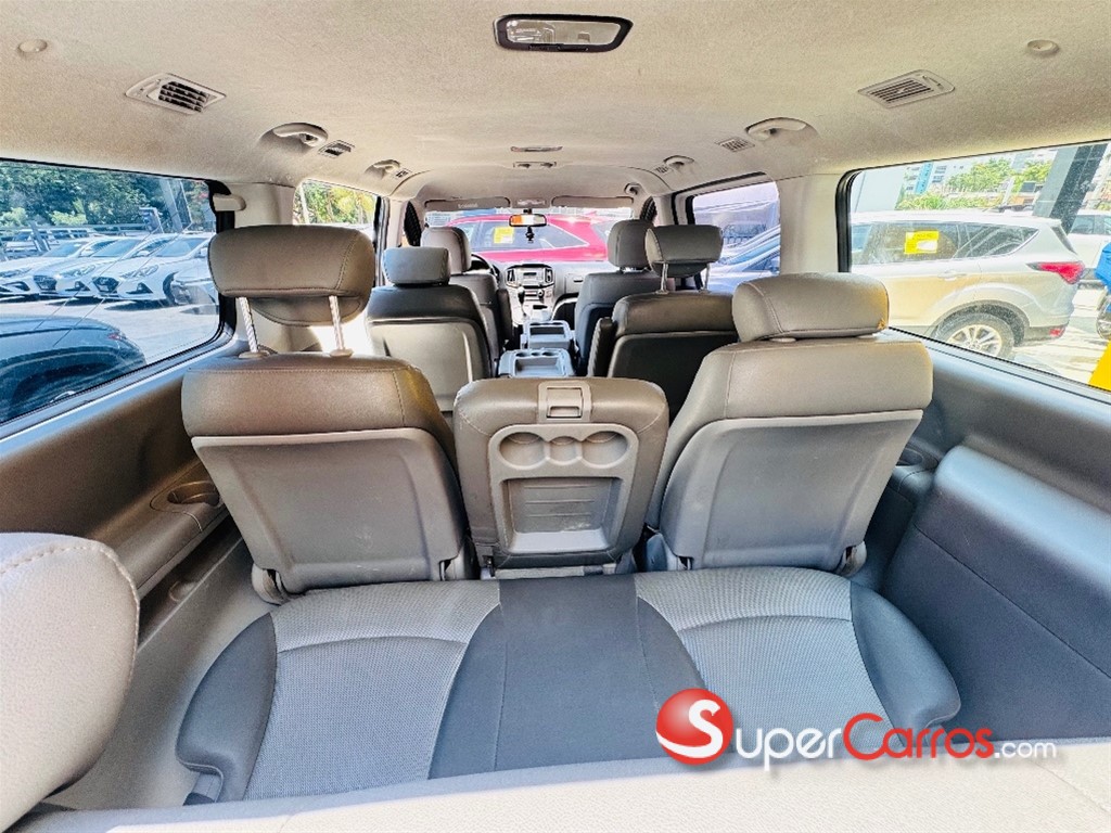 2021 Hyundai Grand Starex — foto 7 / 12