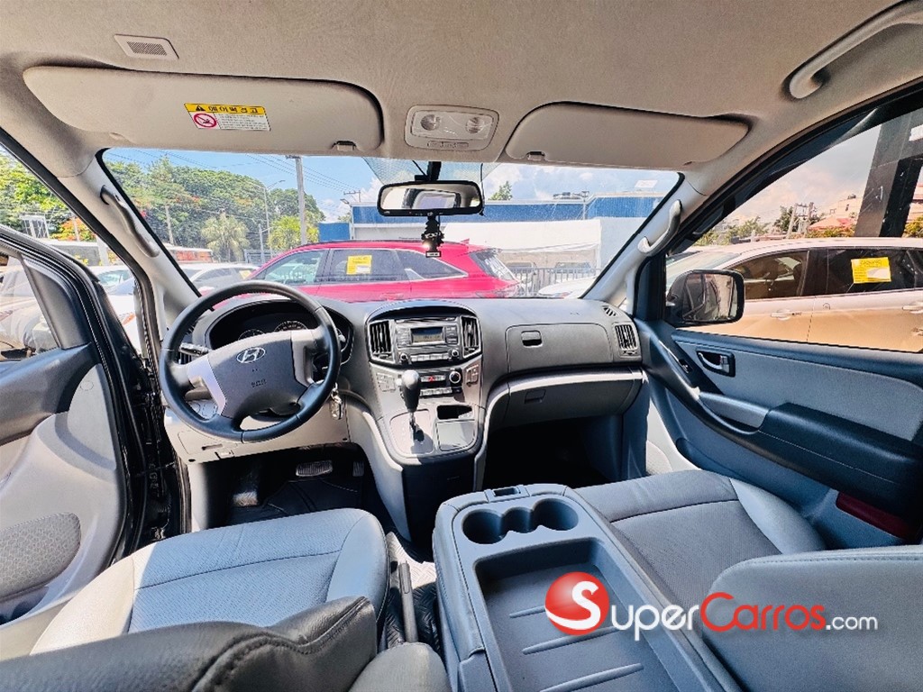 2021 Hyundai Grand Starex — foto 9 / 12