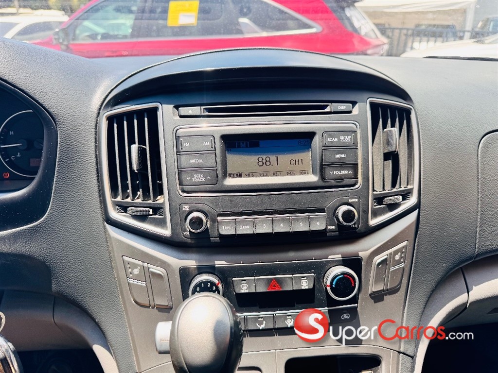 2021 Hyundai Grand Starex — foto 12 / 12