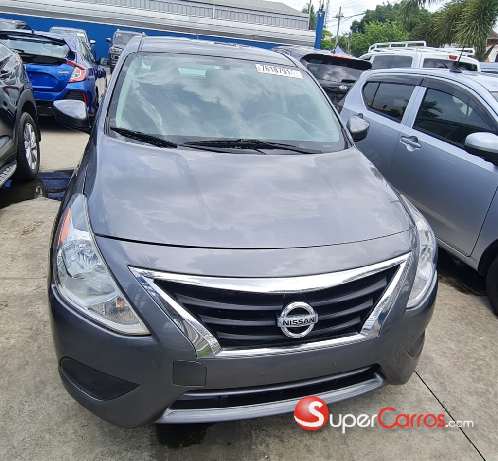 2019 Nissan Versa — foto 2 / 8