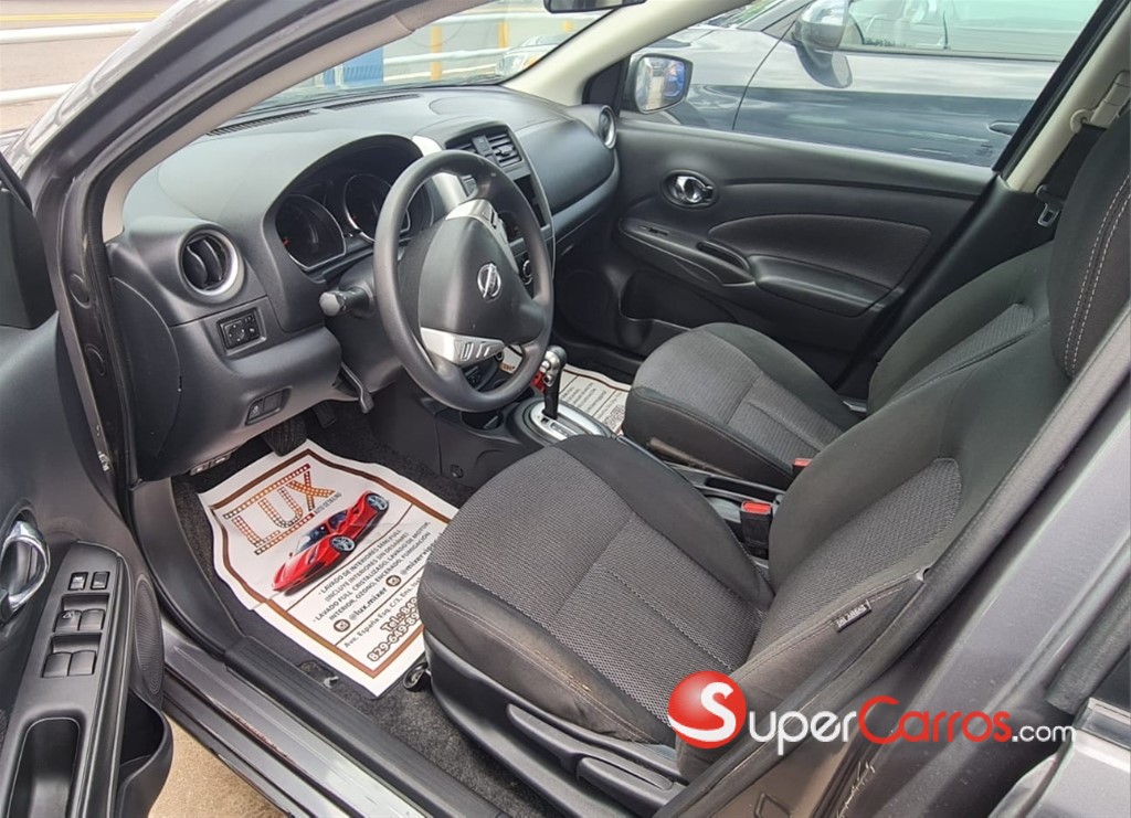 2019 Nissan Versa — foto 7 / 8