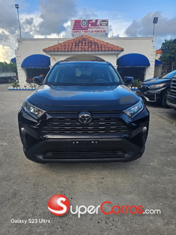 2021 Toyota RAV4 XLE — foto 3 / 11