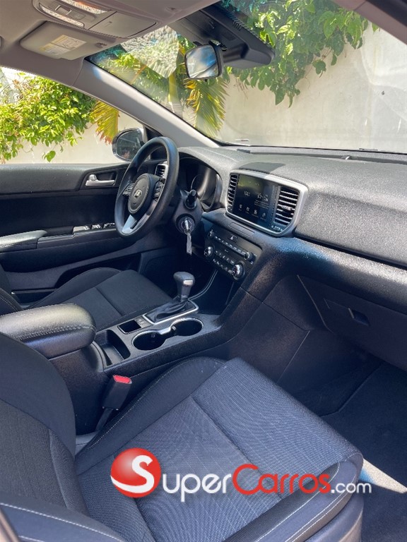 2020 Kia Sportage LX — foto 9 / 10