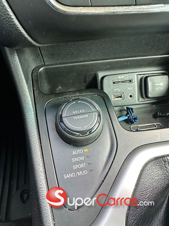 2014 Jeep Cherokee Limited — foto 8 / 9
