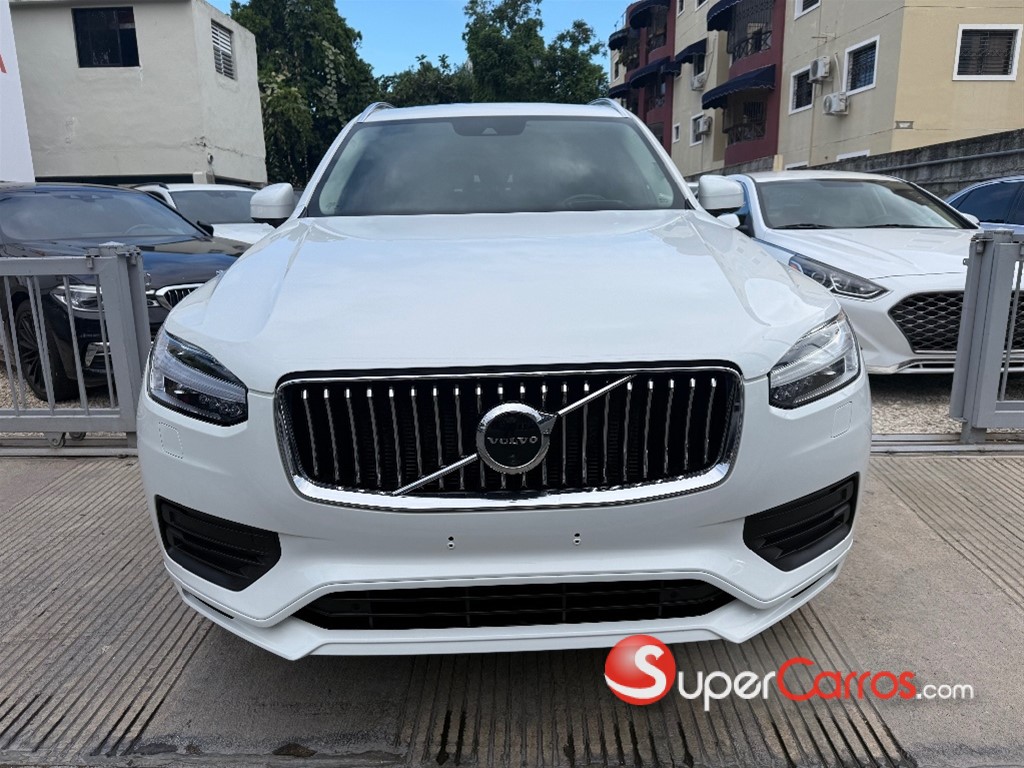 2020 Volvo XC90 Momentum T6 — foto 3 / 11