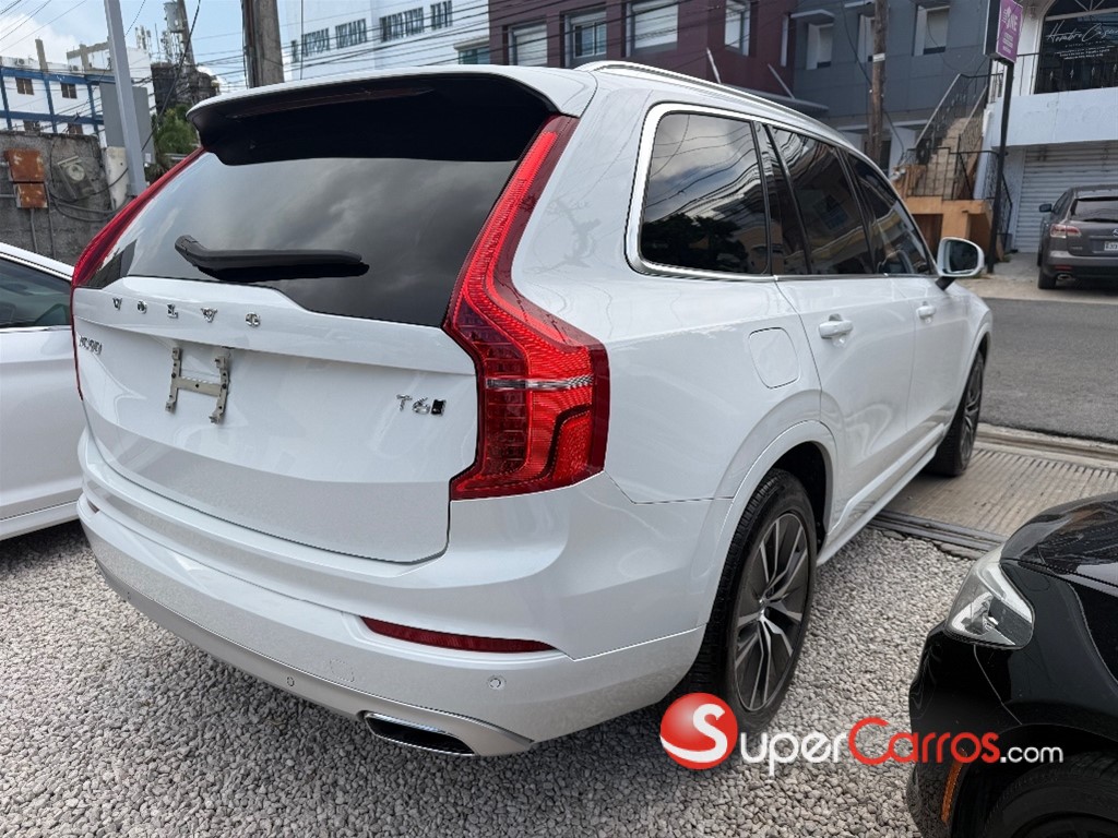 2020 Volvo XC90 Momentum T6 — foto 4 / 11
