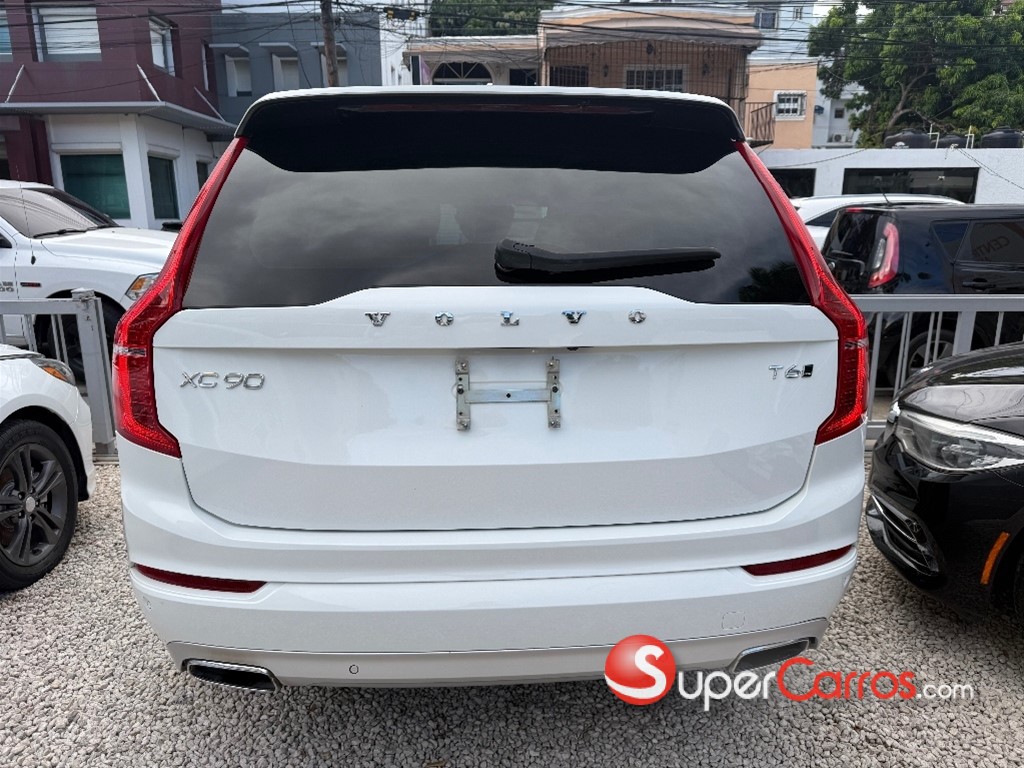 2020 Volvo XC90 Momentum T6 — foto 5 / 11