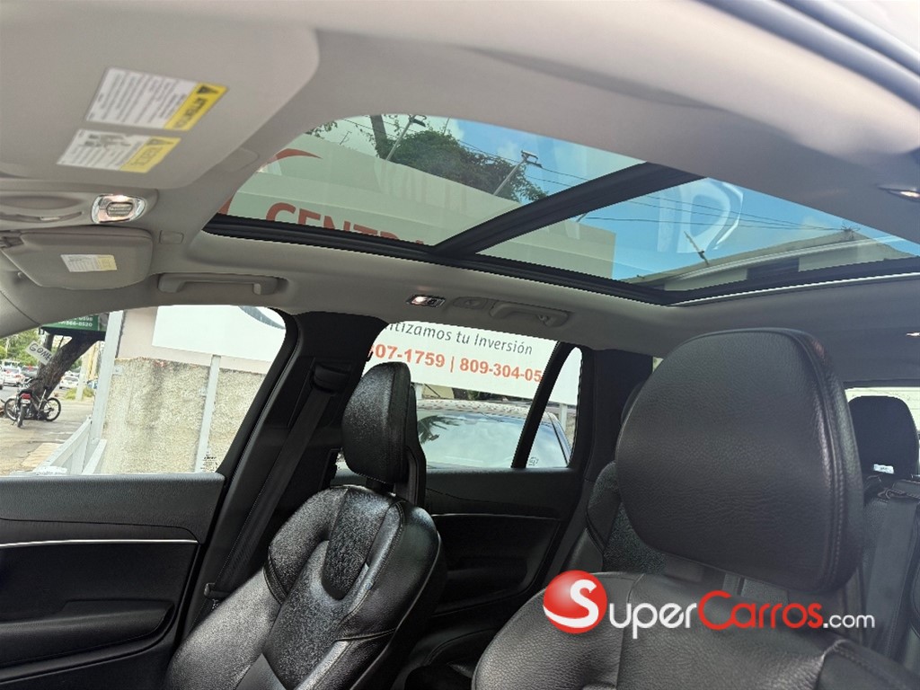 2020 Volvo XC90 Momentum T6 — foto 10 / 11