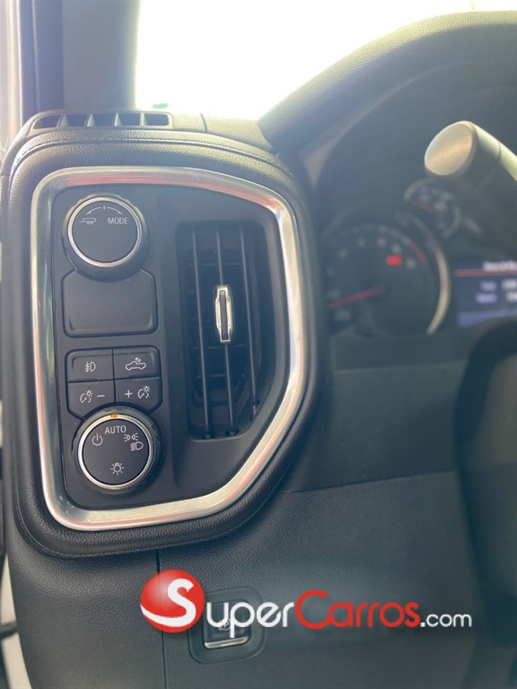 2020 Chevrolet Silverado 1500 RST — foto 8 / 11