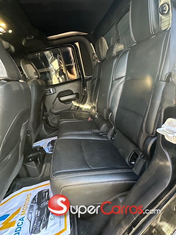 2020 Jeep Gladiator Sport — foto 5 / 8